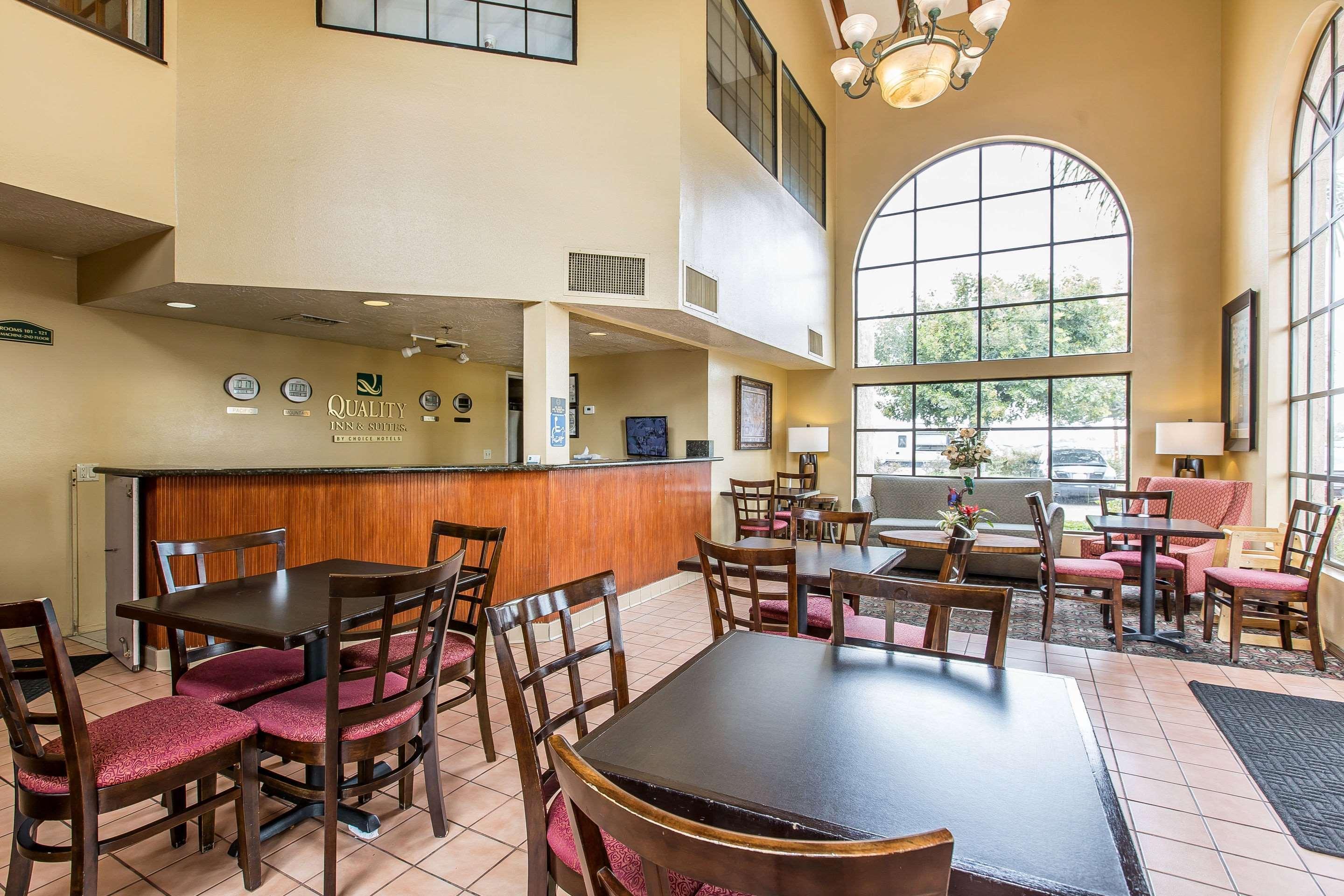 Quality Inn & Suites Camarillo-Oxnard エクステリア 写真