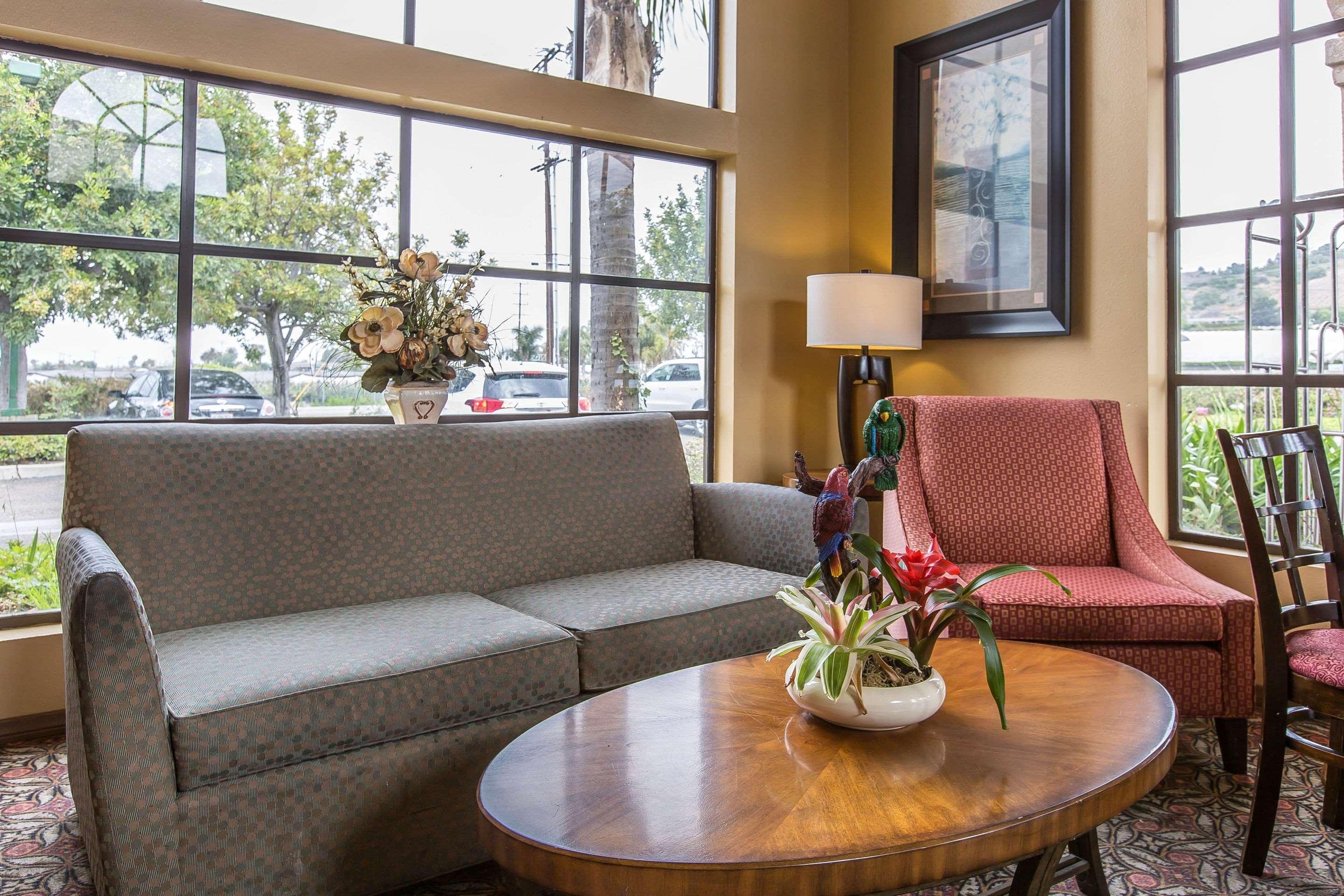Quality Inn & Suites Camarillo-Oxnard エクステリア 写真