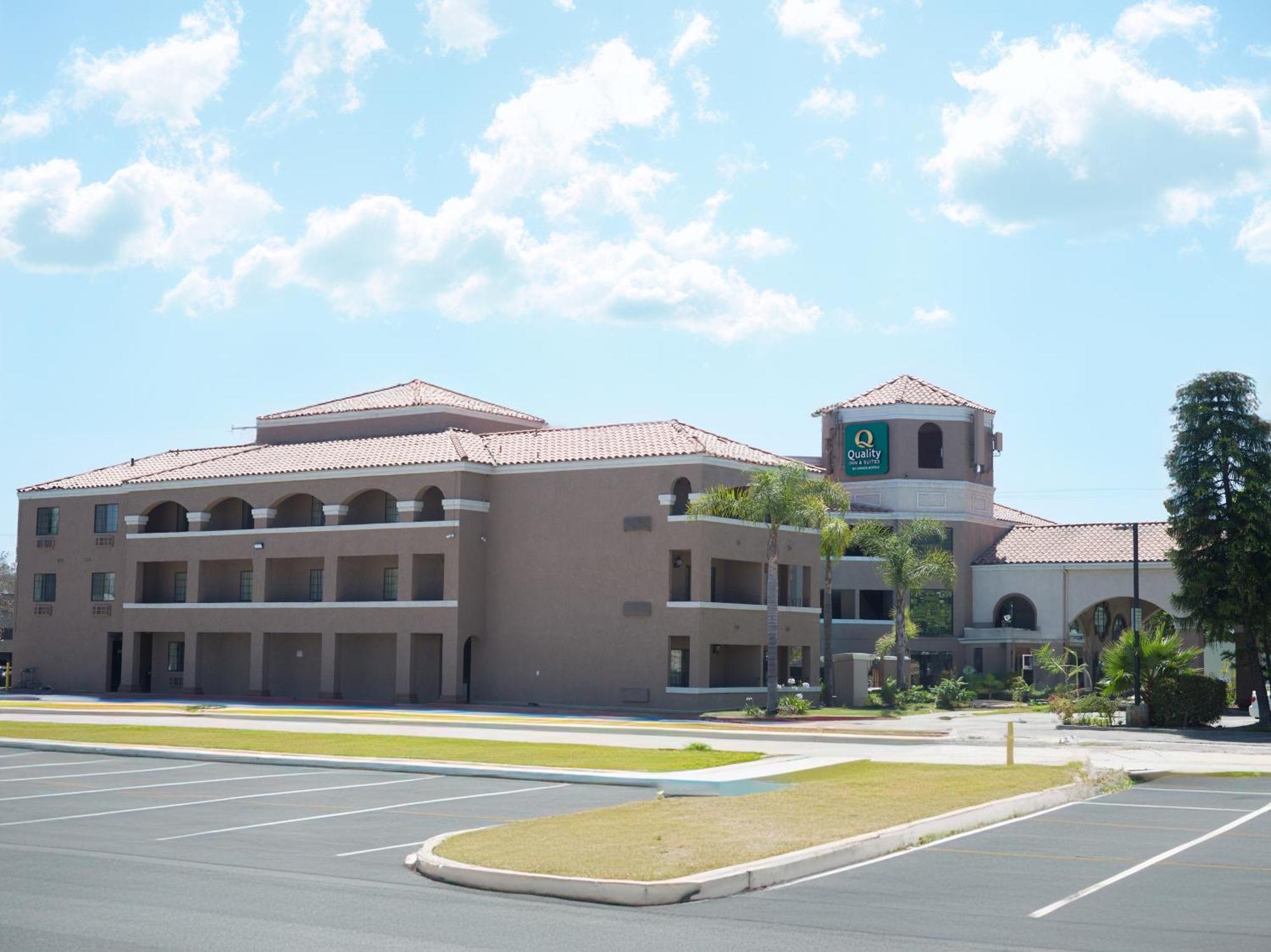 Quality Inn & Suites Camarillo-Oxnard エクステリア 写真
