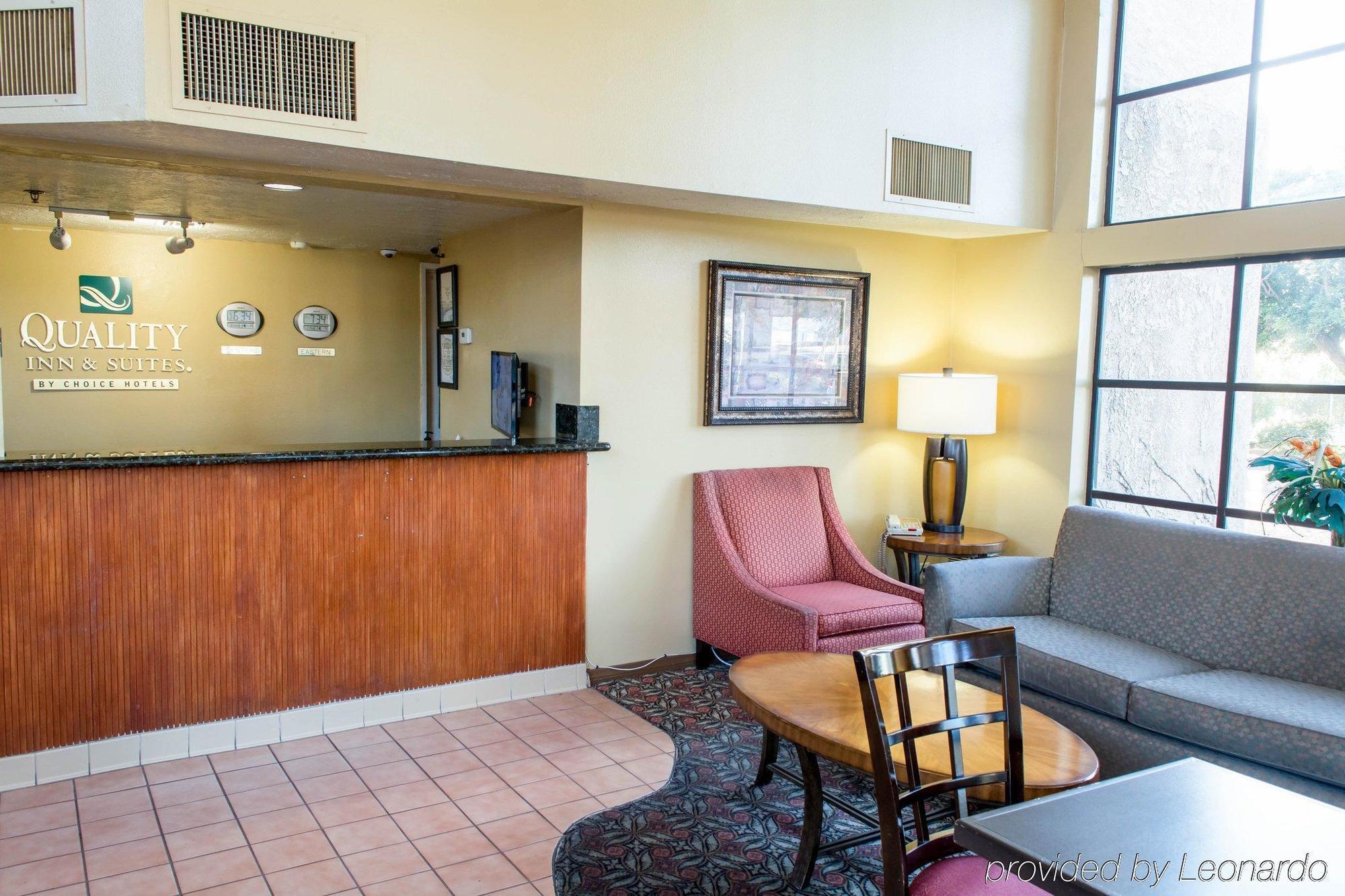 Quality Inn & Suites Camarillo-Oxnard エクステリア 写真